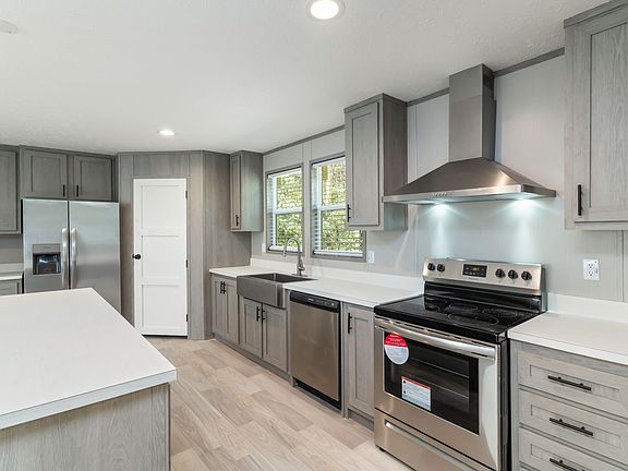 3rd image of 195 Old Patton Ln