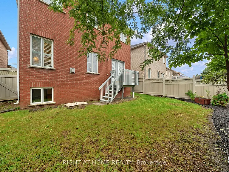 1030 Lonsdale Ln — Photo 26