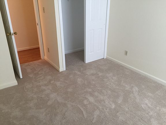 3rd image of 2806 Lee Oaks Pl APT 102