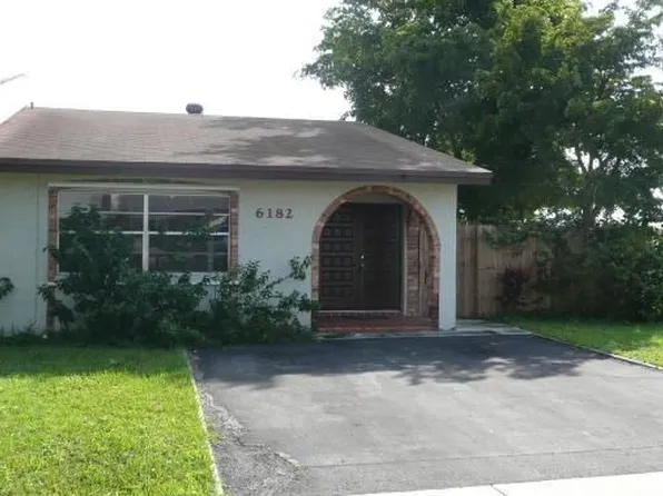 6182 SW 4th St, Pompano Beach, FL 33068