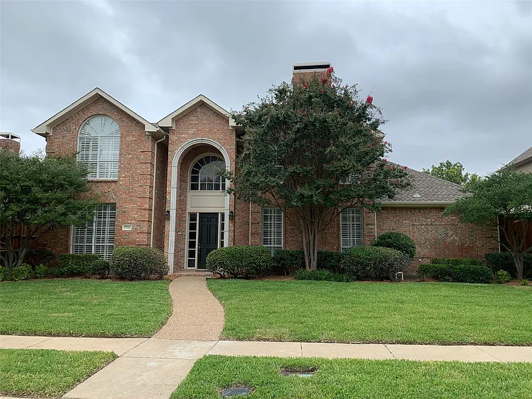 5741 Ridgehaven Dr — Photo 3