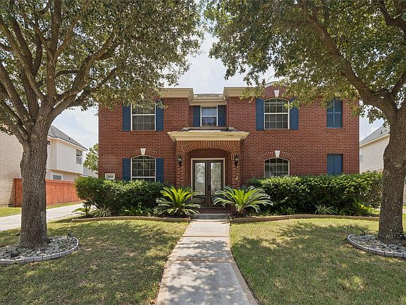 2nd image of 6414 Pinewood Trace Ln