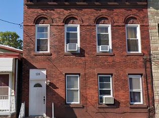 128 W 20th St #27, Bayonne, NJ 07002
