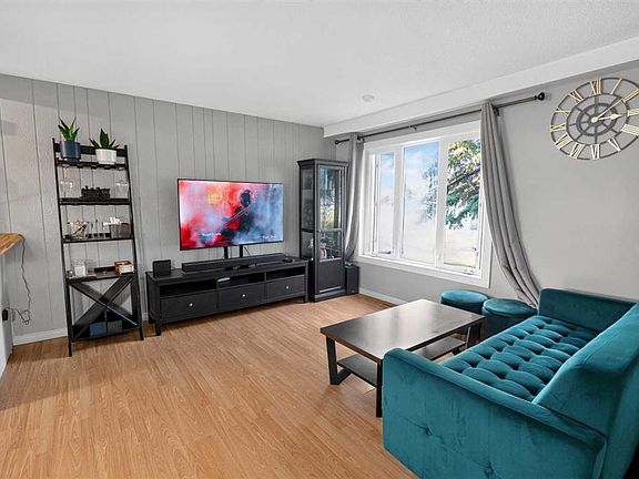 5th image of 10046 S 79th Ave