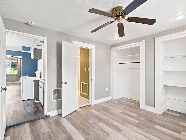425 Iberia St #1 — Photo 8