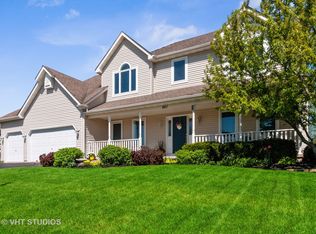 861 Ridge Dr, Elburn, IL 60119