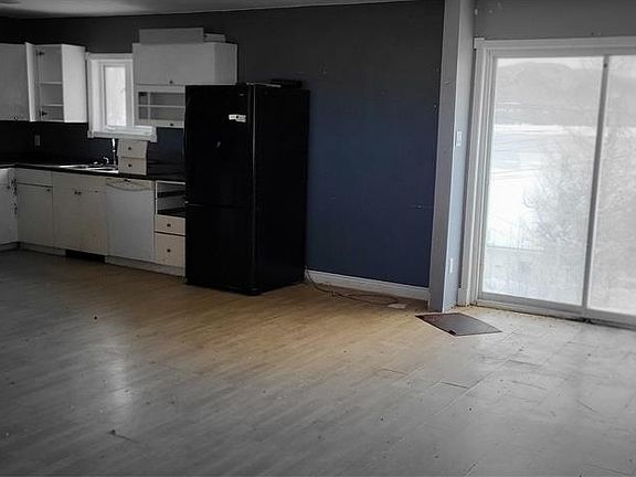 5th image of 225 Humber Road