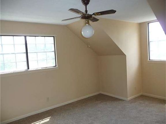4th image of 624 Blackman St