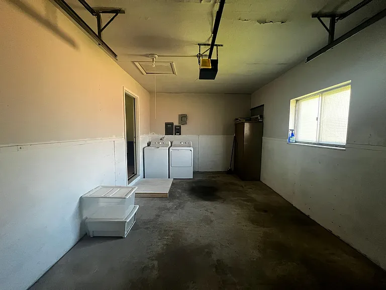 215 N 2nd St #B — Photo 9