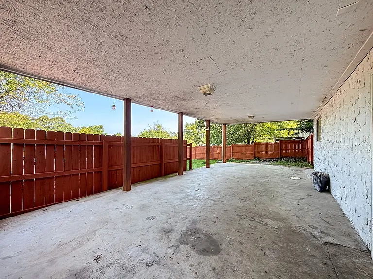 1309 Labrea Dr #B — Photo 18