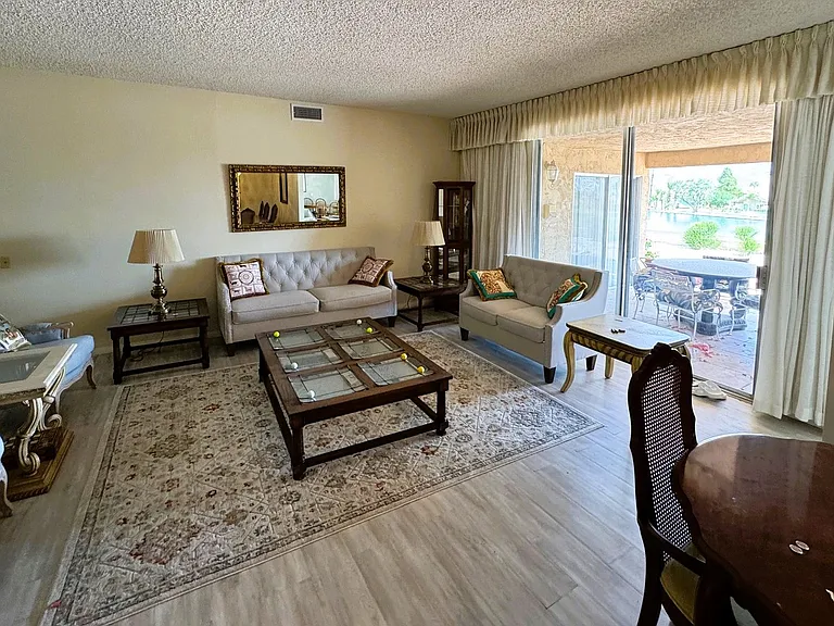 9350 Clubhouse Blvd — Photo 20