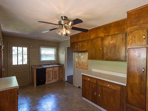 5th image of 4506 Crestview Dr