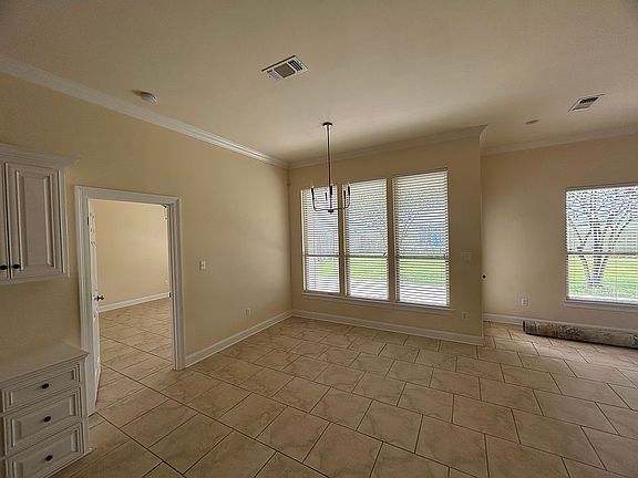 3rd image of 122 Lake Olivia Dr