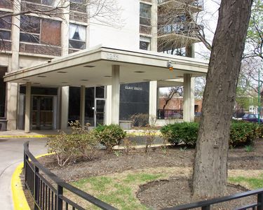 1255 N Sandburg Ter Unit 2203E, Chicago, IL, 60610