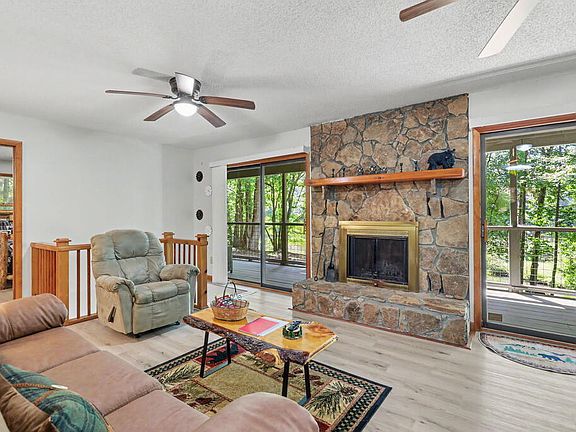 4th image of 1105 Old Evans Rd