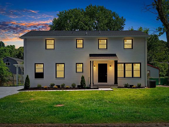 3rd image of 83 Benzing Rd