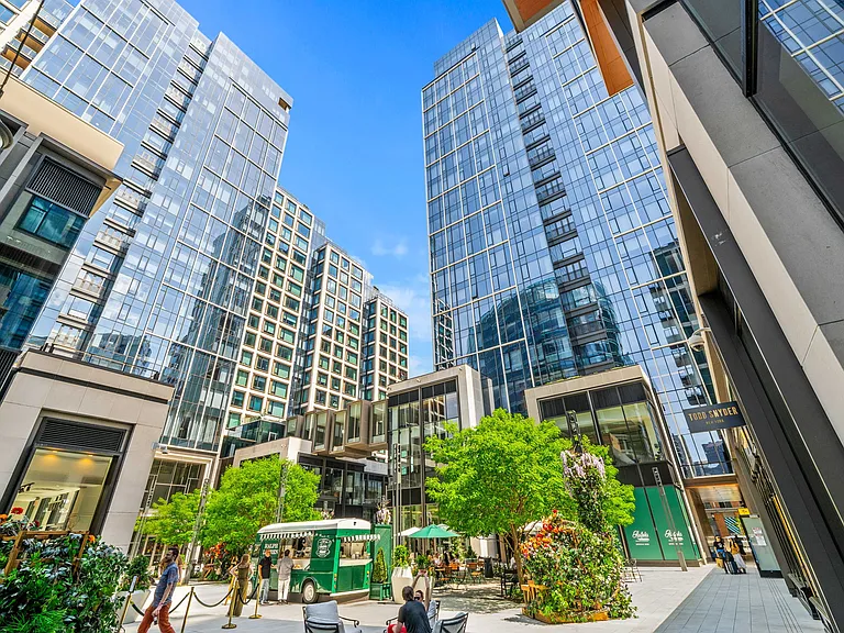 135 Seaport Blvd #705 — Photo 49