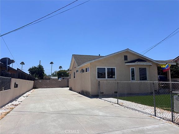 2nd image of 546 E 220th St