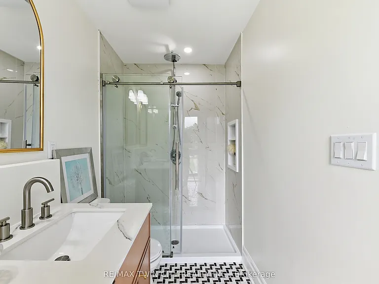 47 Edwin St #1 — Photo 28