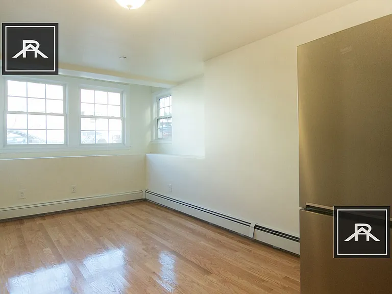 503 E Broadway #1 — Photo 2