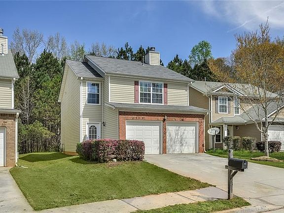 3rd image of 5512 Bluegrass Dr