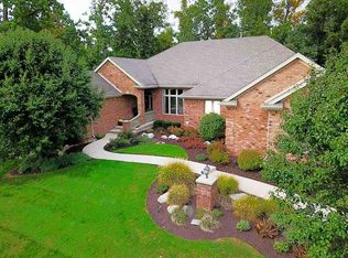 7832 Inverness Glens Dr, Fort Wayne, IN 46804