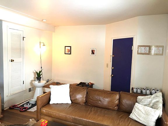 3rd image of 528 W Liberty St #1