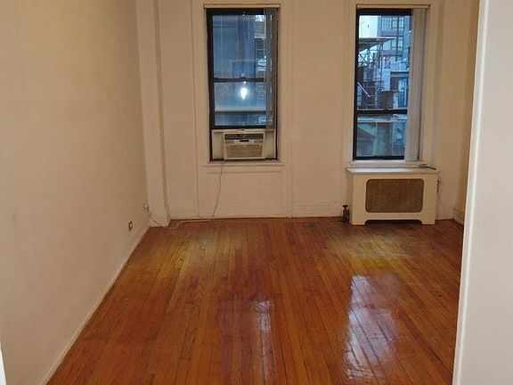 3rd image of 120 W 58th St APT 8C