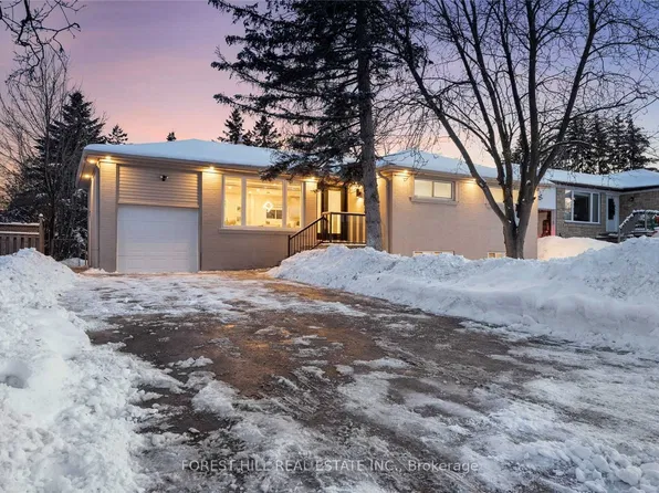76 Gladman Ave, Newmarket, ON L3Y 1W6