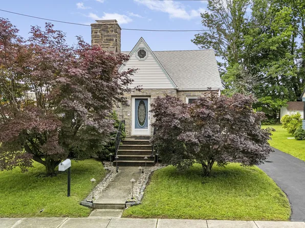 1217 Bullens Ln, Woodlyn, PA 19094