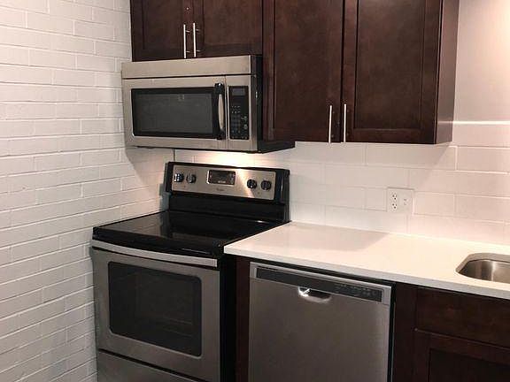 2nd image of 706 E 139th St APT 203