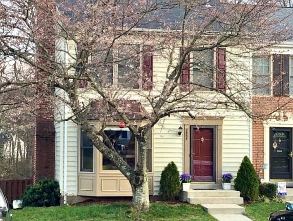 2nd image of 3825 Wagon Wheel Ln