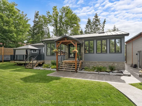 30 River Rd, Kawartha Lakes, ON K0M 1N0
