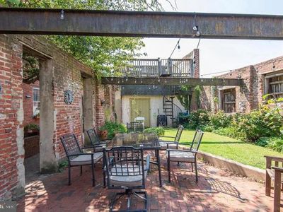 212 Carpenter St Rear C, Philadelphia, PA, 19147