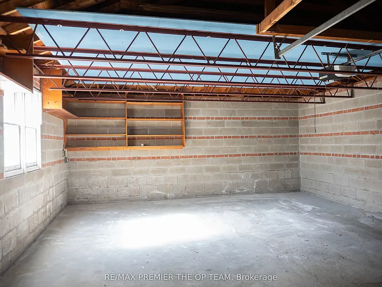 148 Martin Grove Rd #UPPER — Photo 21