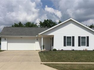 1309 Meadowview Dr, Celina, OH 45822