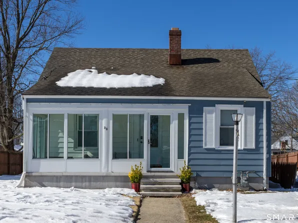 33 Sands Place, Stratford, CT 06615