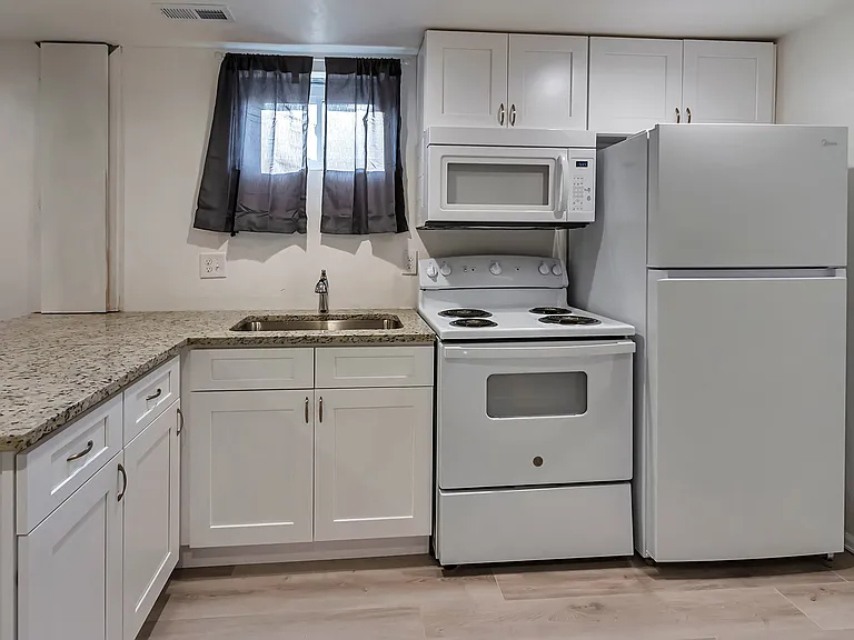 11160 Eaton St #B — Photo 3