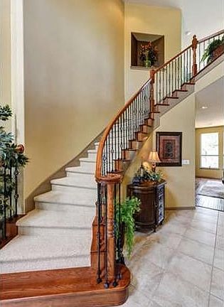 4th image of 4504 Mont Blanc Dr
