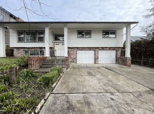 15300 SE Lee Ave, Milwaukie, OR 97267