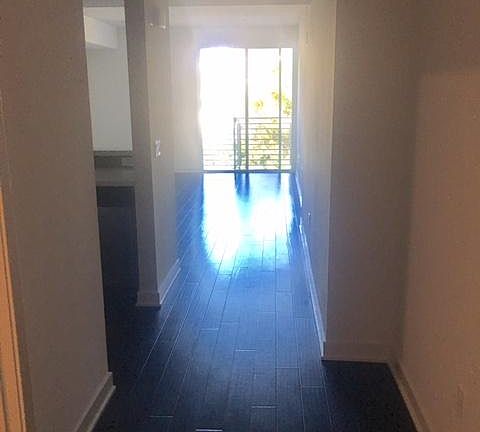 Entry Hallway 