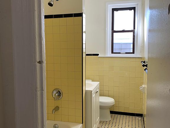 3rd image of 1186 E Tremont Ave #2