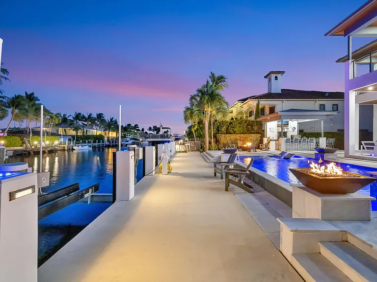 334 Isle Of Capri Dr — Photo 125