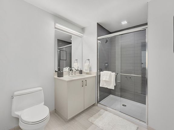 5th image of 405 Atlantic St #20R