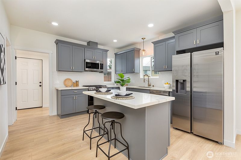 2nd image of 8416 Duncan Avenue S