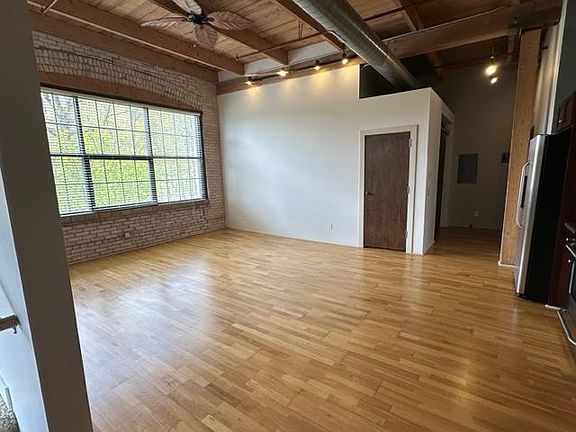 5th image of 533 Columbia Ave APT 270