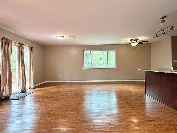 5th image of 437 Seminole Ln