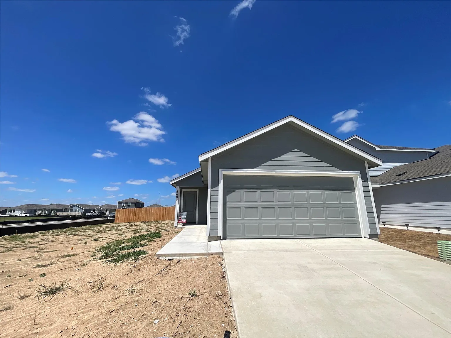4 bed, 2.0 bath, 1483 sqft, $1,675 — Photo 1