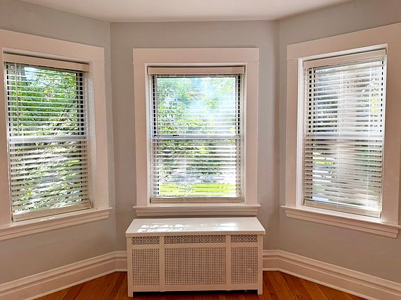 4th image of 230 S Kenilworth Ave #1
