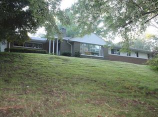 702 Woodland Dr, Pittsburgh, PA 15238